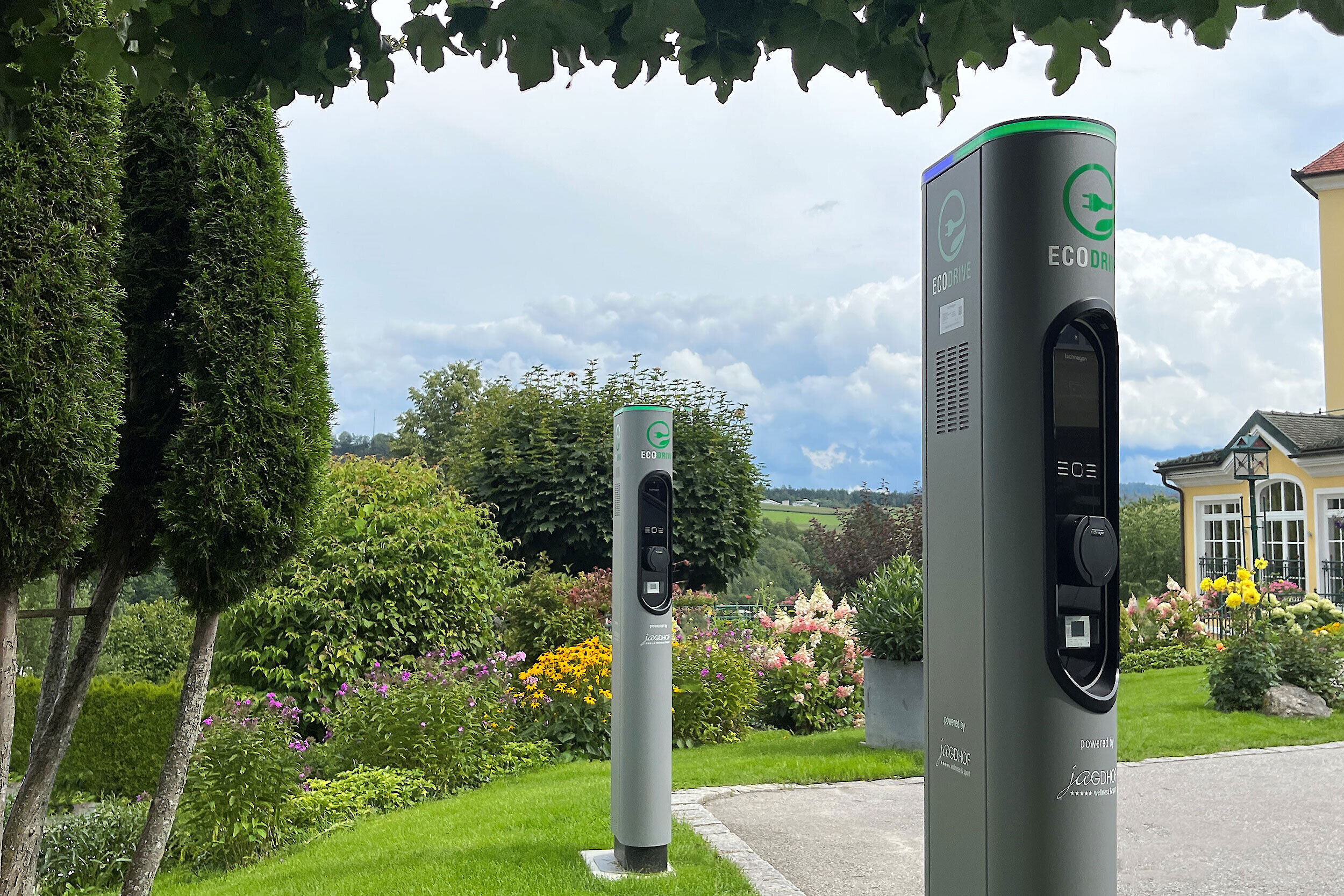 E-Ladestation für Elektro-Autos im Wellnesshotel